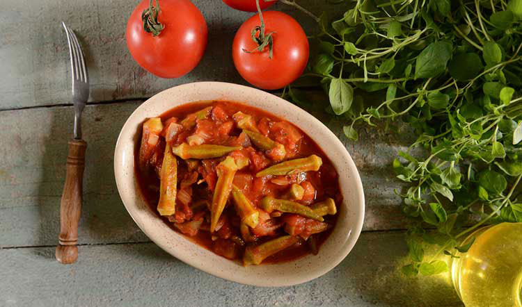 طرز تهیه خوراک بامیه با مرغ و گوشت